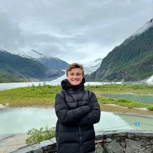 Meet your Posher, Jonathan